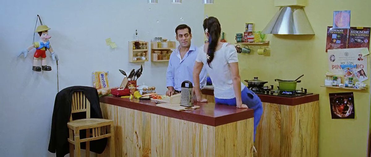 BeingSkFan27's tweet photo. 10. Ek Tha Tiger (2012)

Ab tumari umar shadi ki ho gayi h😁

#SalmanKhan #KatrinaKaif
As #TigerZoya #TigerZoyaMoments
#Moviemoment #FlashbackMoments 💞👫 https://t.co/kZWMS9rCyJ