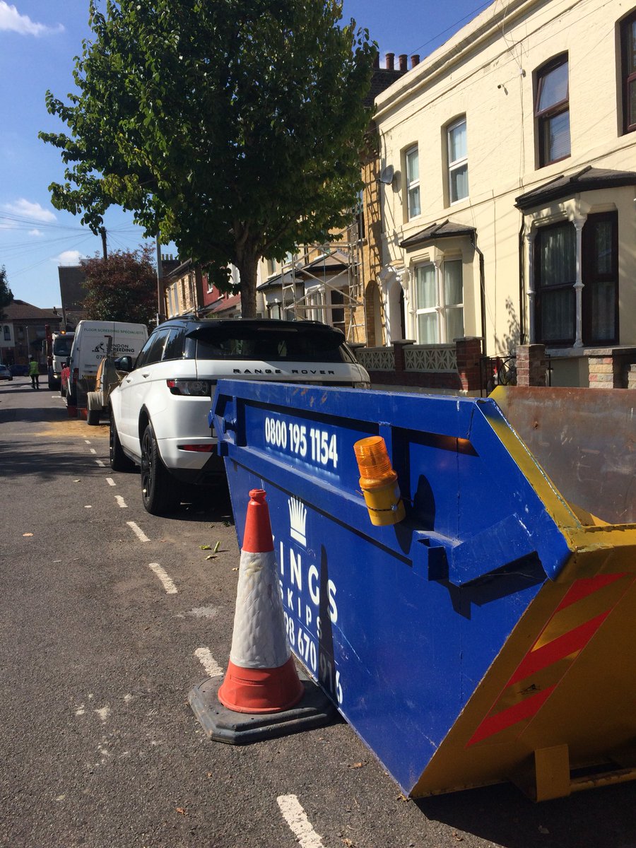 KingsSkip's tweet image. Call kings skip hire on - 0800 195 1154 or mobile- 07398 670 916 for a free quote #waitandload #permits #wastemanagment we provide all size skip’s from 6yard - 16yard for a reliable service book with us today