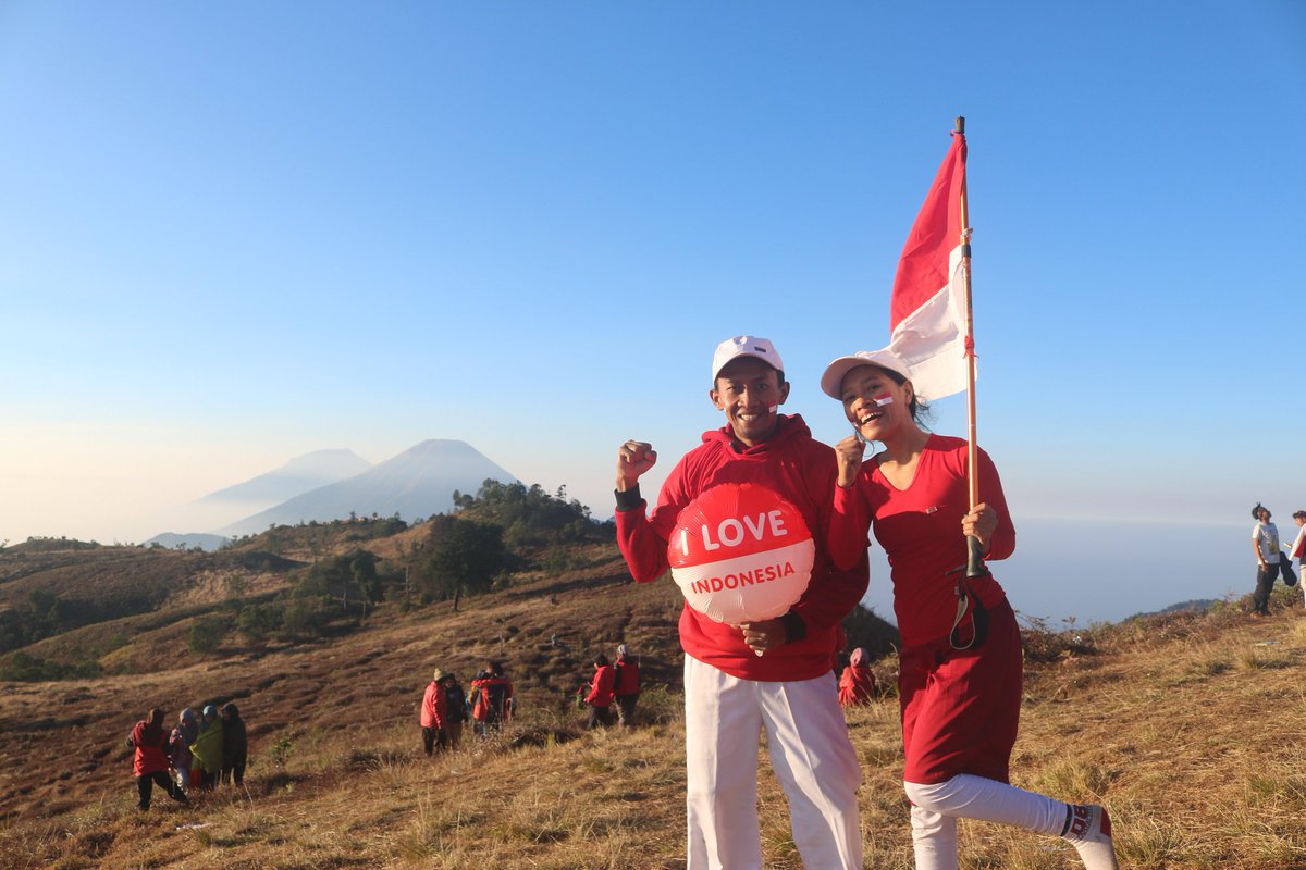 man_jazy's tweet photo. Indonesia Itu Indah, Indonesia itu keren. Sebuah kebanggan yang luar biasa menjadi indonesia.  #meREDeka @RedDoorzID @gilangsetyandhi @kikoxxx @dewi_dindaNA https://t.co/roPDbgn9vz