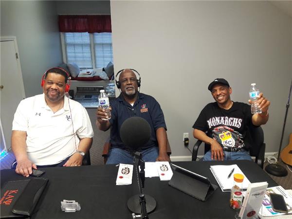 fcn_two's tweet photo. 82 Tabs Presents Beyond Winning - The Soul of Coaching ::  A Discussion with Kerry Sargent and CJ (001)

https://t.co/8tmNXKkGDN https://t.co/iU5mi7YpeT