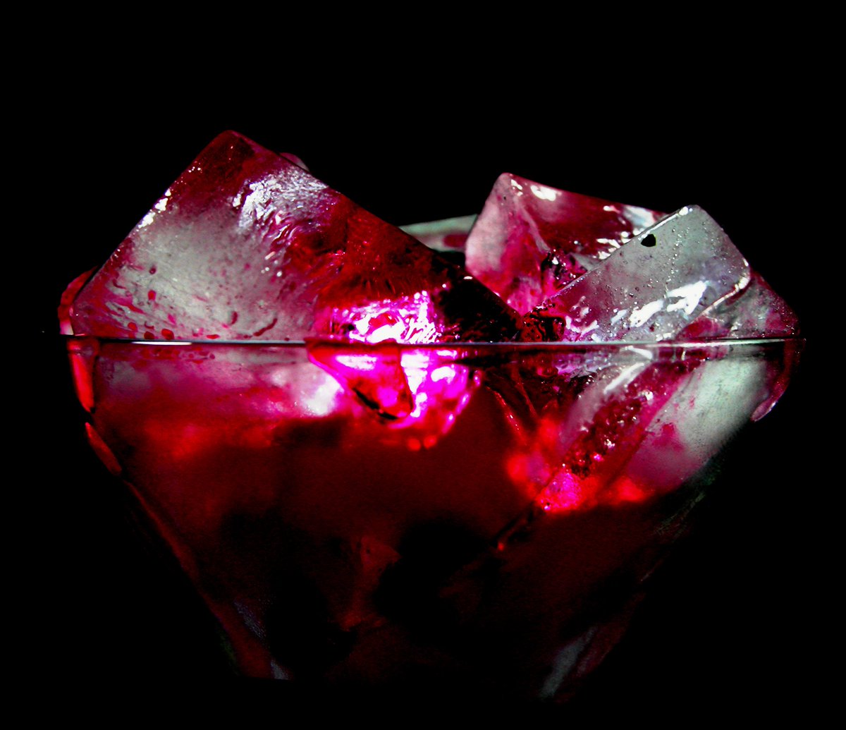 London_EBS's tweet photo. Head bartender role with good salary package and prospects. Contact Adam Dabbs on adam.dabbs@lavoro.work / 0203 86 50 500. #Job #JobVacancy #BartenderJob #HeadBartender https://t.co/JCpdlQHHG6