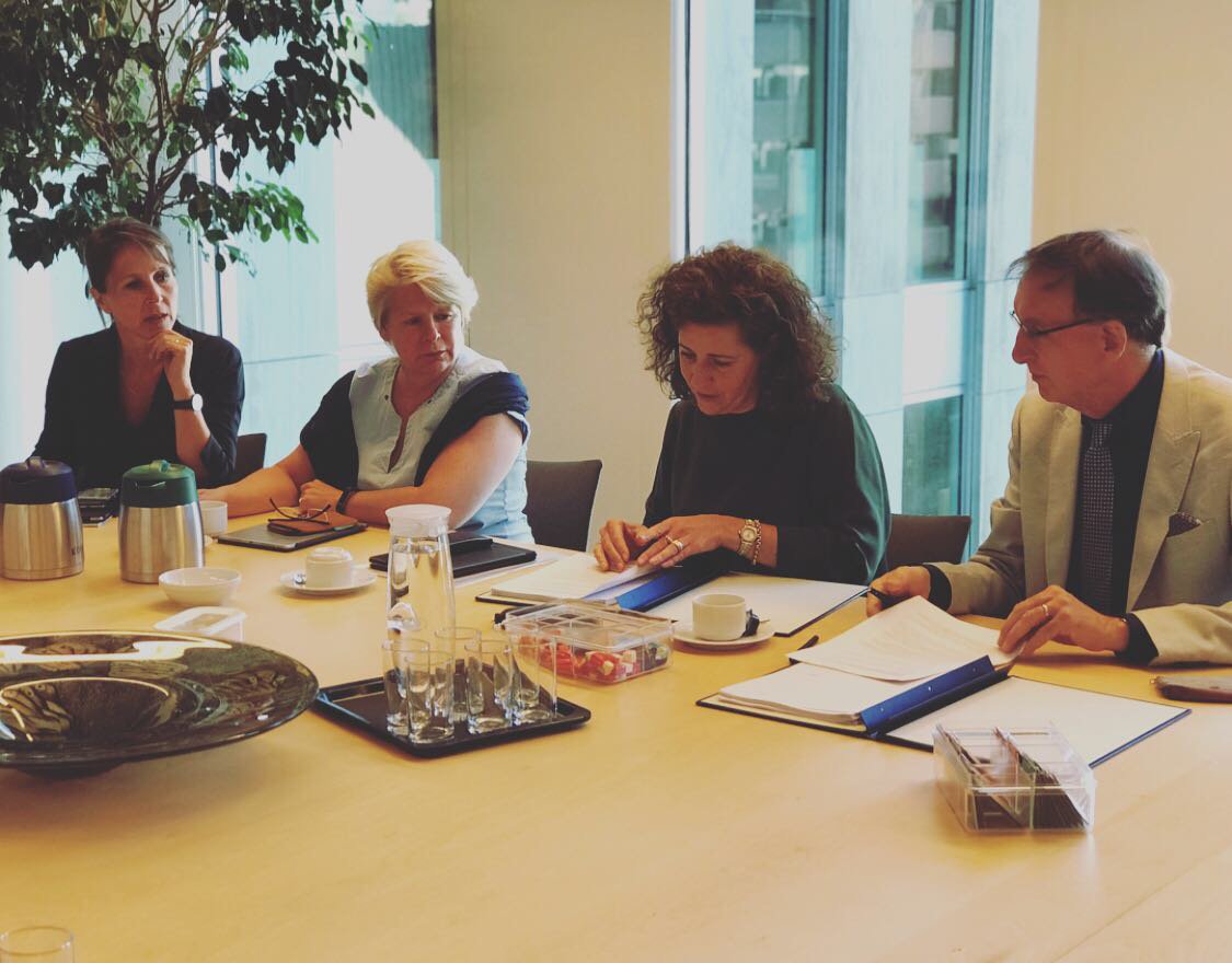 NIODamsterdam's tweet photo. Onderzoekscentrum Restitutie Roofkunst gevestigd bij @NIODamsterdam Voornaamste taak: verrichten van onderzoek voor de onafhankelijke Adviescommissie Restitutieverzoeken Cultuurgoederen en Tweede Wereldoorlog. Lees meer: https://t.co/8EpeClJDNN https://t.co/C5z4PPNrXF