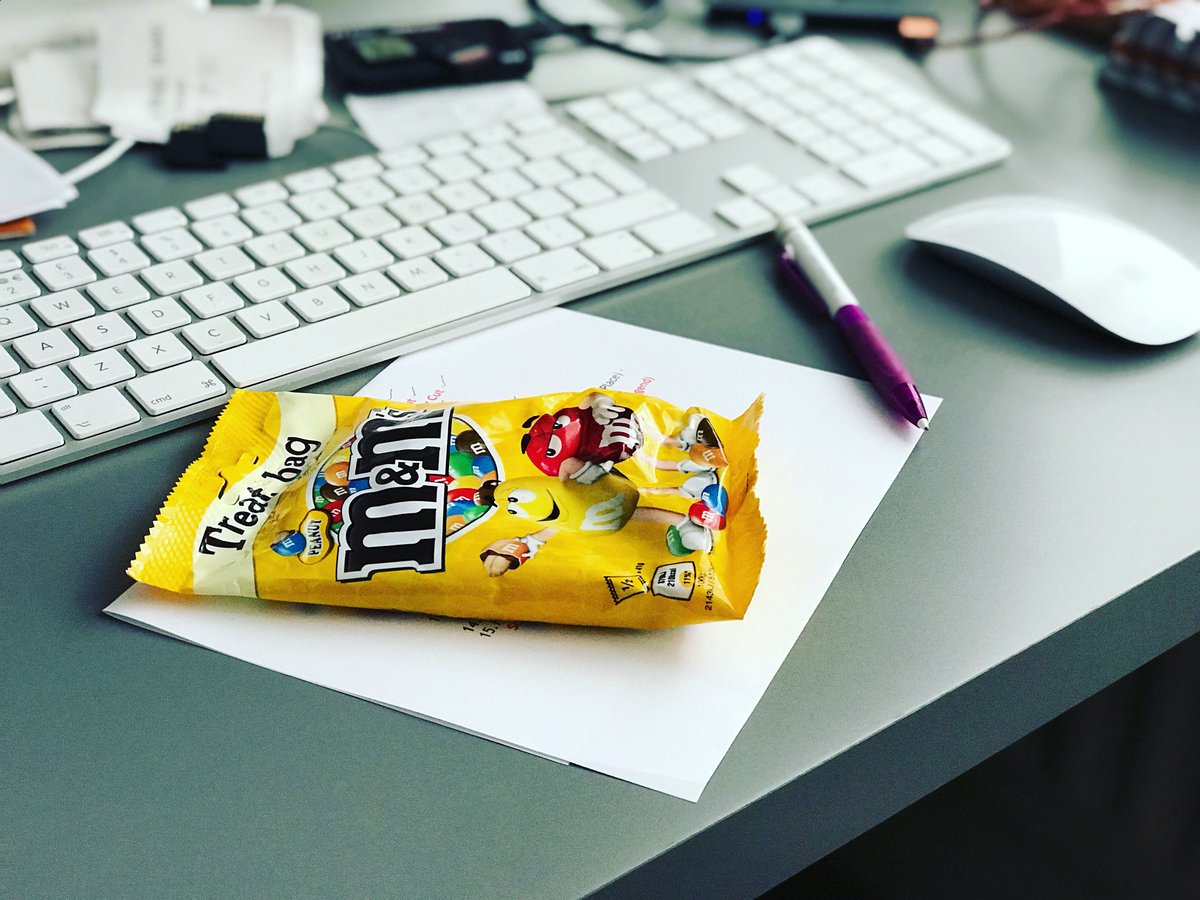 MarmaladeToastT's tweet photo. @mmschocolate you’ve saved my afternoon! Ta 🙌🏻 #cupboardfind https://t.co/7rVXLU2h0l