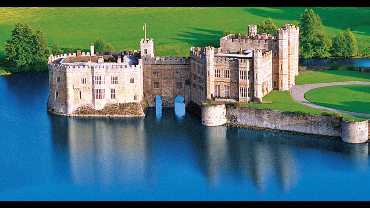 bernarddonoghue's tweet photo. I’m biased but it was a superb and very enjoyable @alva_uk council meeting, reception and dinner generously hosted by the beautiful @leedscastleuk and their hospitality partners @LeithsDining @Levy_UK ; really inspiring and fascinating speakers at this morning’s meeting. https://t.co/HGkZEwU1cC