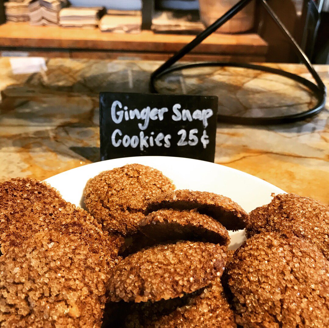 Where else in town can you pick up a $.30 Snickerdoodle cookie? 
Here, when you also pick up a $.25 Ginger Snap Cookie!

#Alocalthing #eatlocal #eastendmkt #eastendmarket #orlando #orlandofood #orlandofoodie #winterparkfl #local #localeats #localfood #localfoodie #bakery #baked
