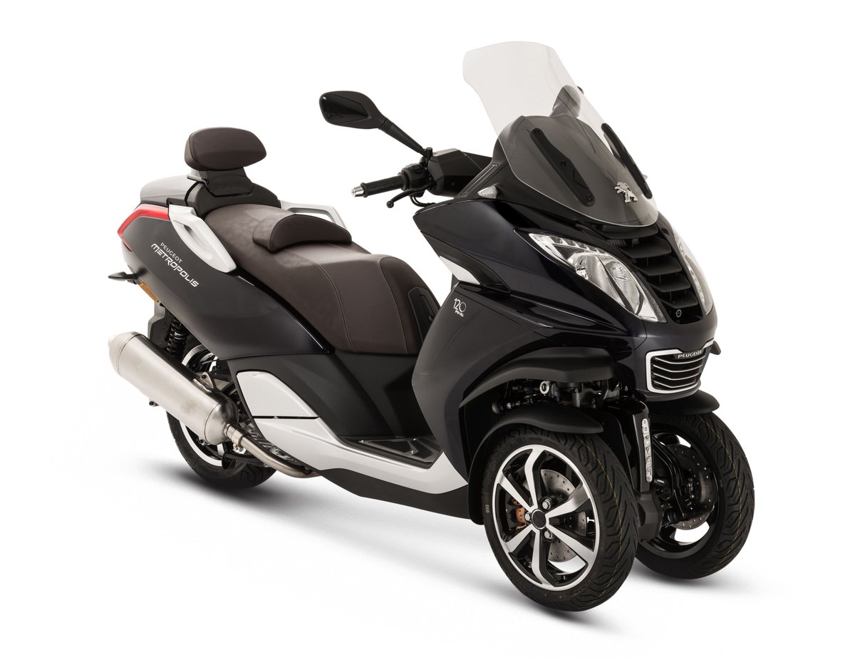 DriveAndRideES's tweet photo. Peugeot Metropolis 120 ANS es el único scooter equipado de serie con una Dash Cam delantera y trasera Precio 9099 € #Peugeot #PeugeotMetropolis #Metropolis120ANS #DashCam #peugeotscooterhttps://www.driveandride.com/es/peugeot-metropolis-120-ans/ https://t.co/S5Dpe6DiHX