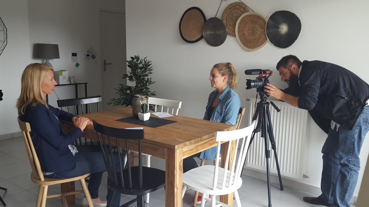 Les équipes <a href="/jaimebourg/">J'aime Bourg</a> en tournage pour la semaine de l'#accession ! Zoom sur le programme Serenity à #Montluel, 35 appartements accessibles en #PSLA #Locationaccession pic.x.com/Ep3tN75XaA