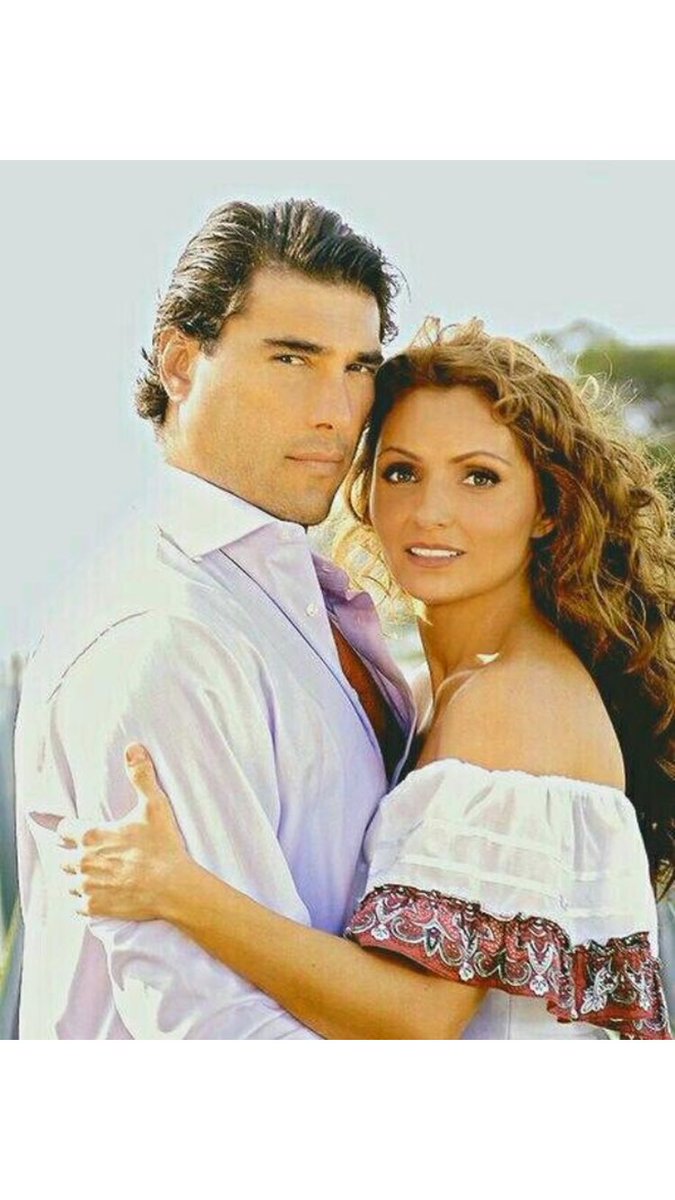 LaloYanezLue's tweet photo. Tbt. Destilando Amor! https://t.co/9ftwR4fQvB