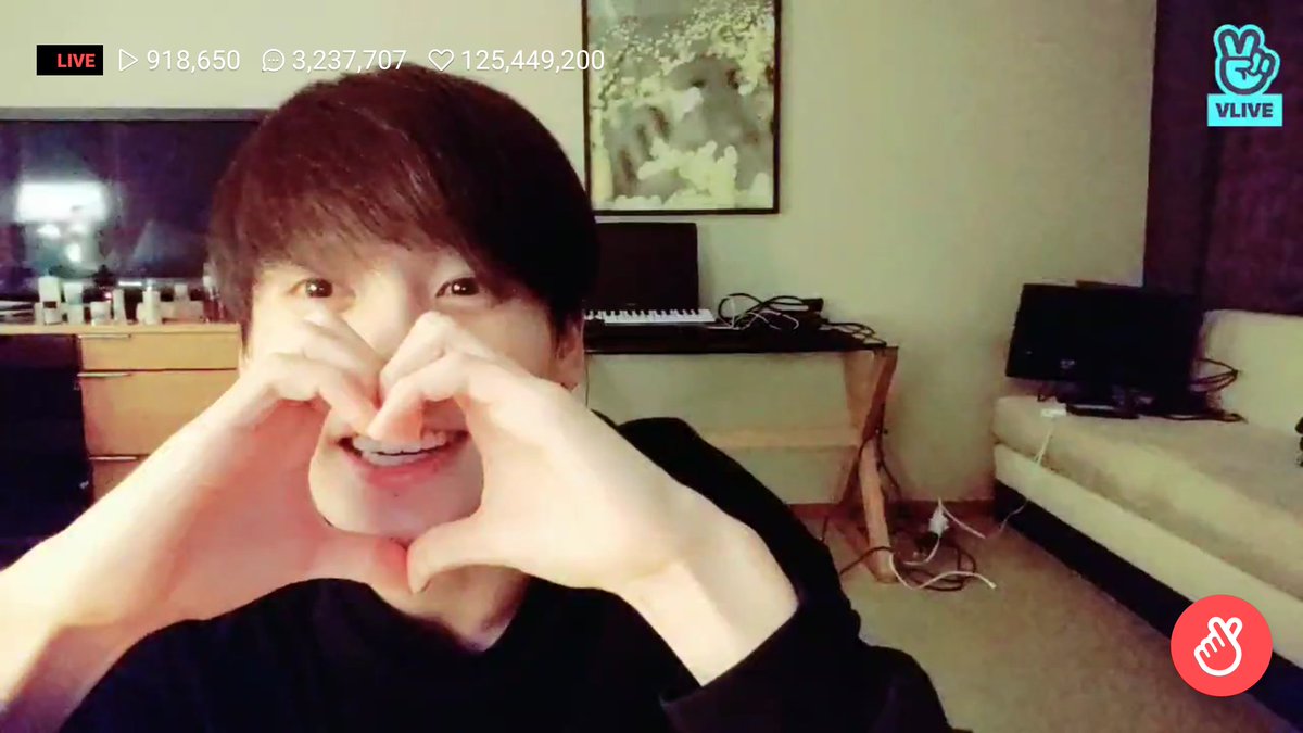 young_bts_love's tweet photo. @drum_nina @BTS_twt 나 먹보라서
우리 황금막내이 정국씨~
말씀하신

숲속에 🍊밭에 🍊

비빔면에 골뱅이

느므 묵고시프다~ㅎㅎㅎ

#MPN #BTS #BTSARMY 
@BTS_twt

#2YearsWithLie 

#BTSLoveYourselfTour 

정국씨~아이 펄플 유~💜😂💜 https://t.co/ehAPRRZ35x