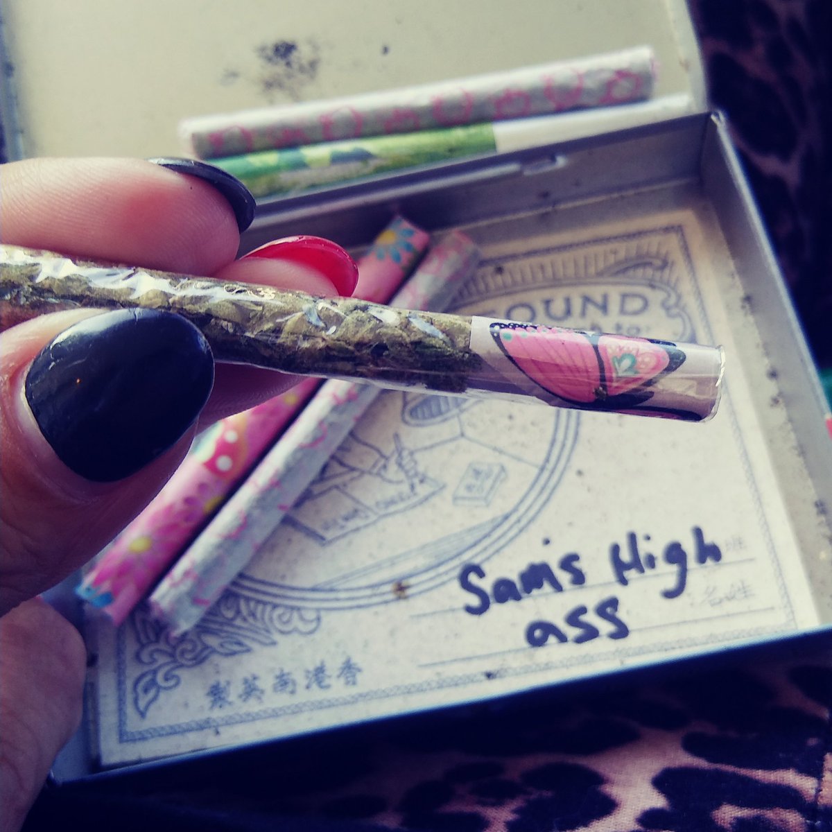 ❤ #rollingskills #stonerchick @DankDolls