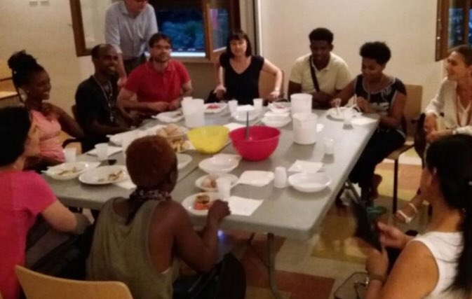 Profughi, dall’accoglienza alla relazione
Una lettera sul sito della <a href="/chiesadimilano/">ChiesadiMilano</a> racconta l’esperienza presso la casa dell'Amicizia della Comunità di Sant'Egidio <a href="/santegidionews/">Comunità di Sant'Egidio</a> chiesadimilano.it/news/milano-lo…