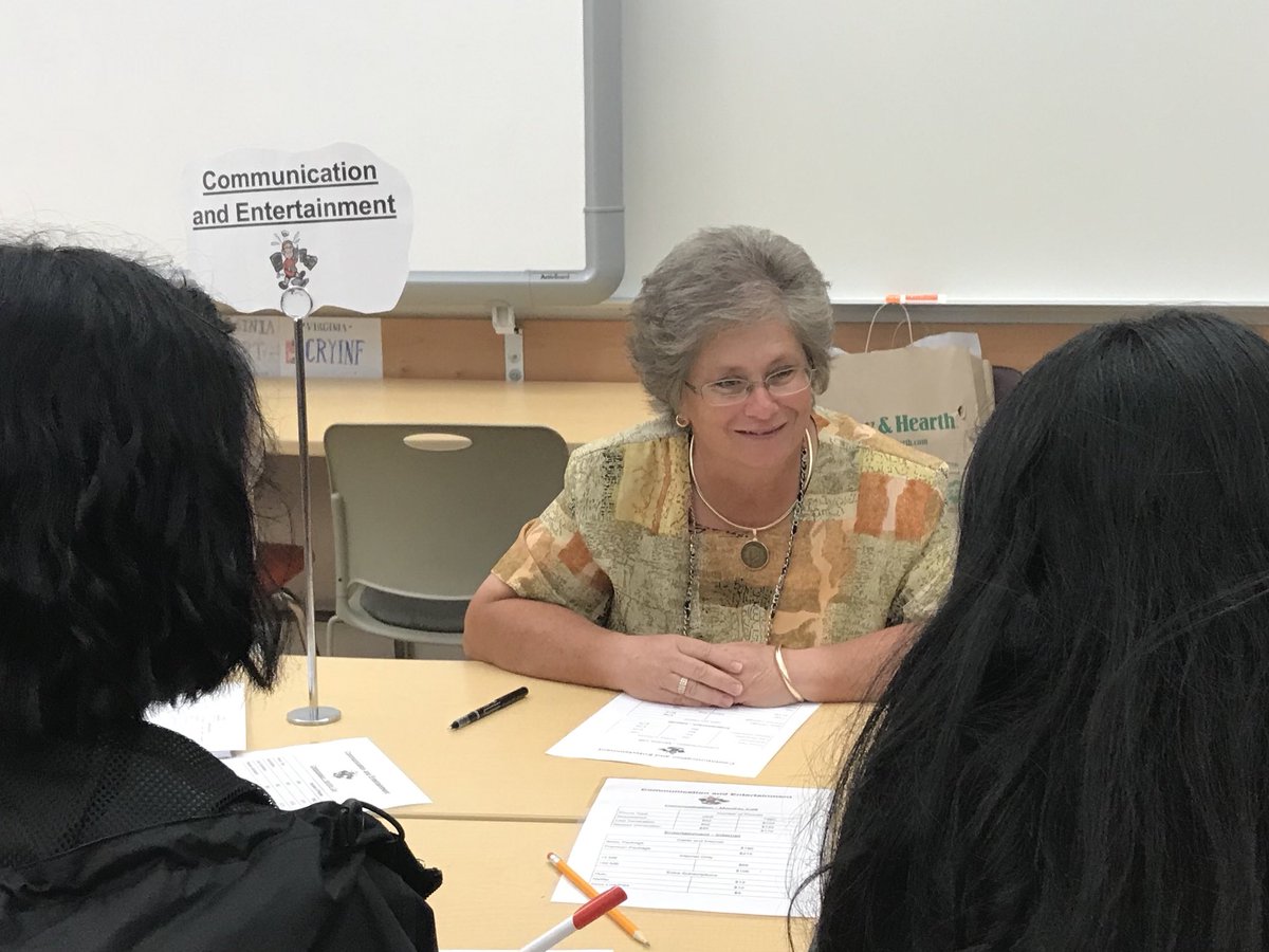 CTE4CCPS's tweet image. Juniors in their @CCPSEVHS Economics and Personal Finance class are getting a glimpse of their future through “Reality Store.” Spin the “Wheel of Life” to experience the unexpected! #brokenwindow #vetbill #taxreturn #flattire