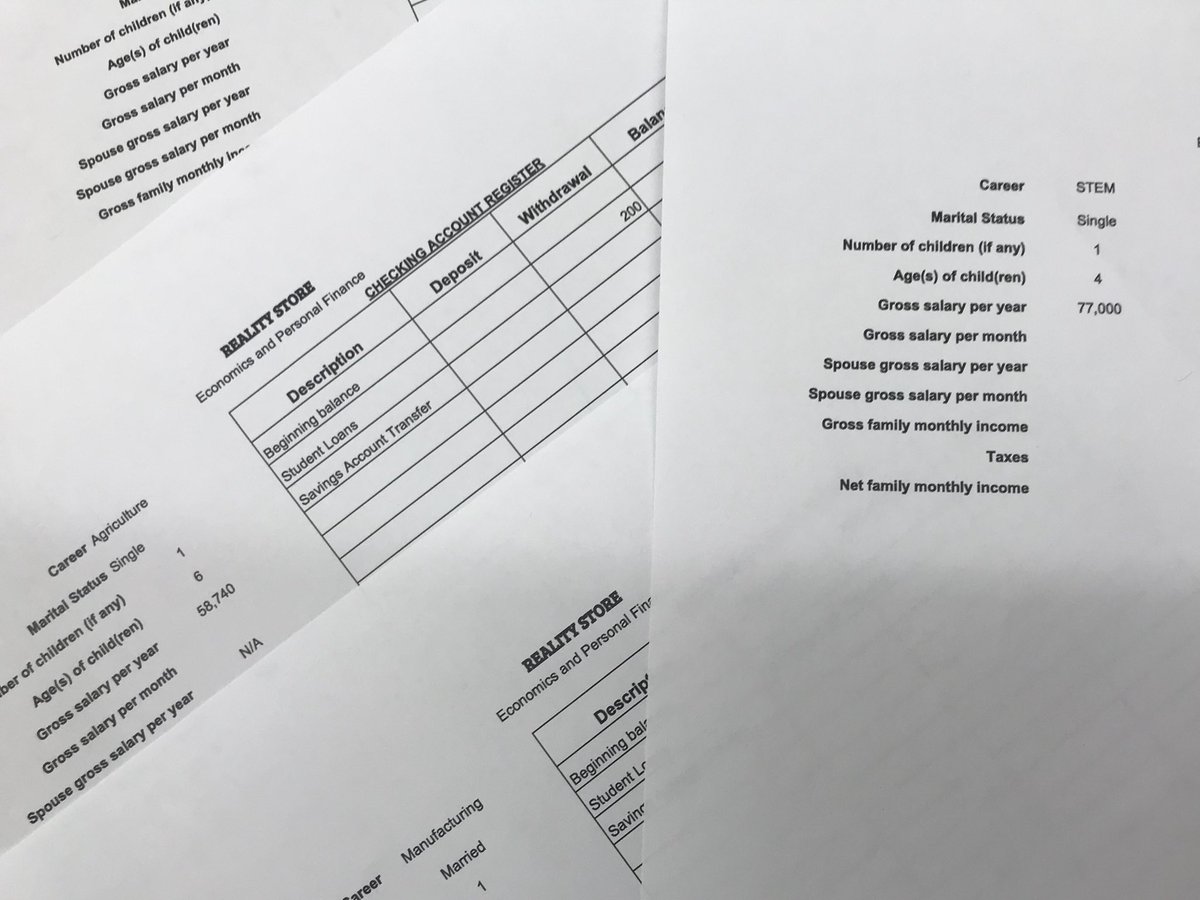 CTE4CCPS's tweet image. Juniors in their @CCPSEVHS Economics and Personal Finance class are getting a glimpse of their future through “Reality Store.” Spin the “Wheel of Life” to experience the unexpected! #brokenwindow #vetbill #taxreturn #flattire