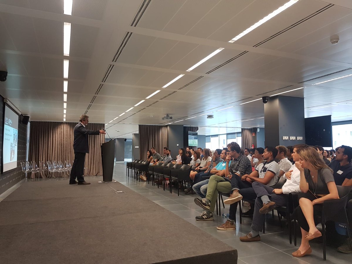 FabLabStQ's tweet photo. Hoy hemos presentado @FabLabStQ en las "Welcome Session" para MBA de @ESADE junto a los otros laboratorios de la Rambla de la Innovación: @ESADEGarage, #FusionPoint, #Eworks, #DecisionLab @theESADEmba #entrepreneurs #SantCugat https://t.co/B8ccazKn1b