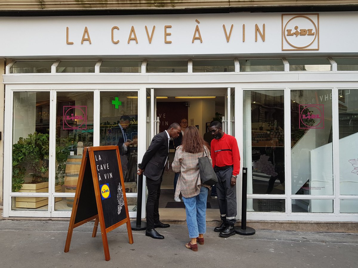 MelleBonPlan's tweet photo. #BONPLAN #vin avec le popup store éphémère #LIDL ouvert à Paris (6 rue des Archives) jusqu'au 16 septembre du mardi au dimanche de 10h à 20h : la Cave à Vin
A l'occasion de la Foire aux Vins 2018 #FAV2018 https://t.co/5XxfMl4dof