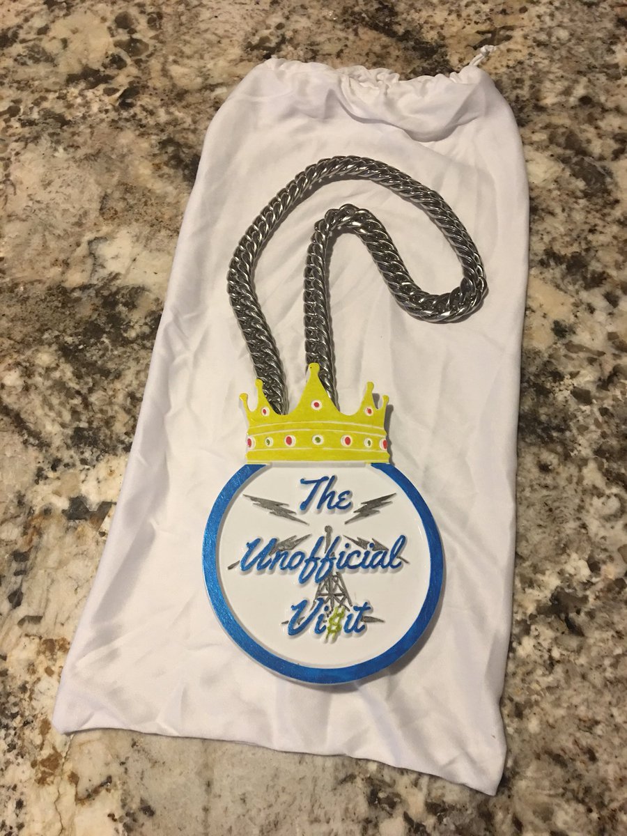 schuberg_jeff's tweet photo. @TomParrelly @TheUNOVisit The #VisitorChain will be at Greek Town Casino Sports Book this Saturday for anyone interested in talking our favorite podcast @TheUNOVisit and possibly #GetPaid2018 https://t.co/Ya6Dc0wBfp