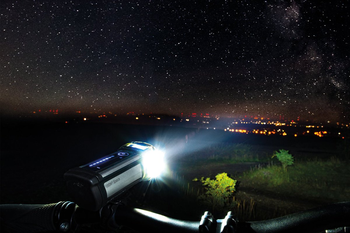 An deinem E-Bike ist keine Lichtanlage installiert? Wir zeigen dir 8 Lichter zum Nachrüsten: bit.ly/2NRu2ng

📷 Busch &amp; Müller / pd-f