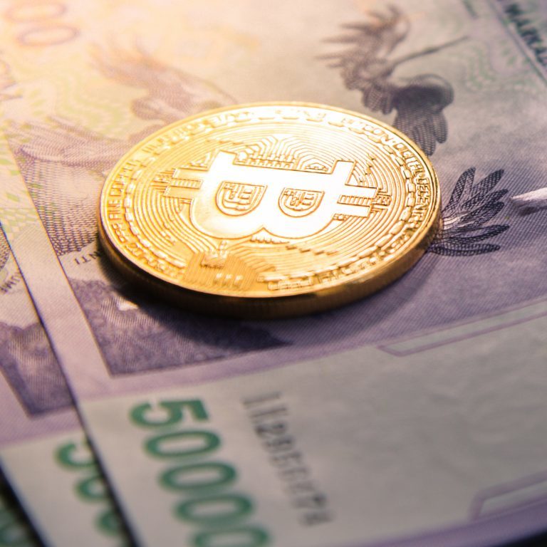 BitcoinNews's tweet photo. Uzbekistan Legalizes Crypto Exchanges and Trading https://t.co/rubDUmI6Bo https://t.co/ZZJjECjnNI