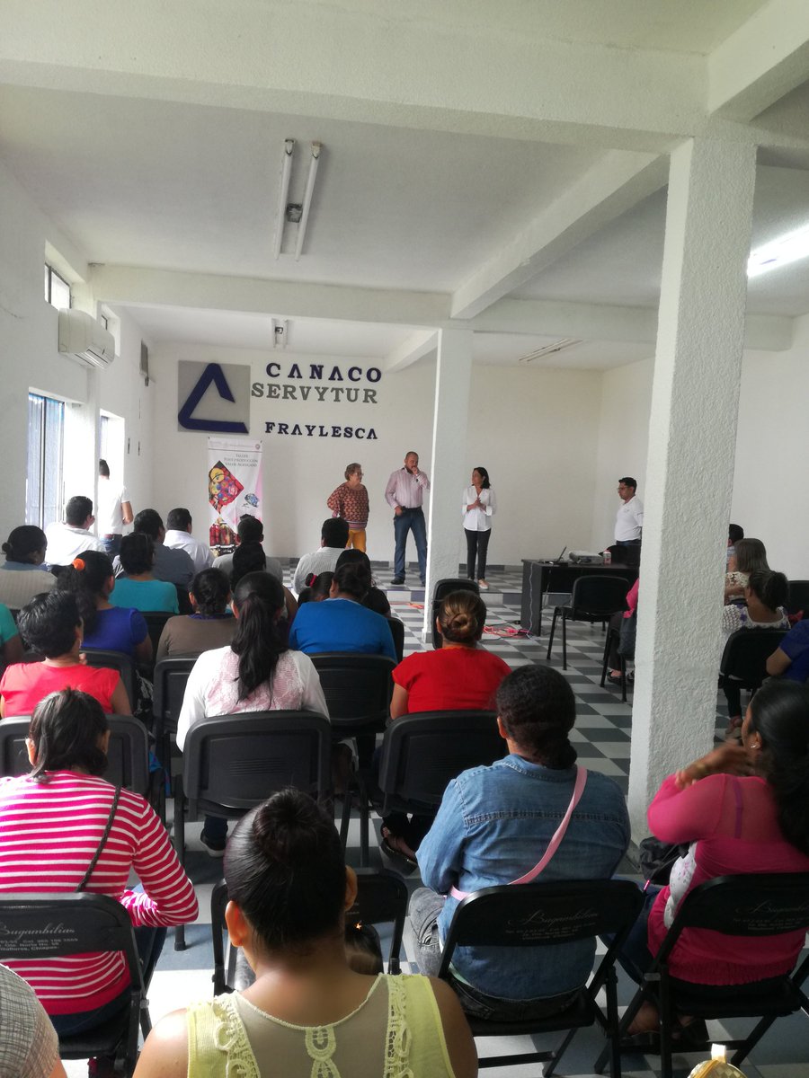 Marcelachiapas's tweet photo. En el Municipio de Villaflores #SAGARPACHIAPAS #ElCampoEnNuestrasManos y #MexicoCalidadSuprema da inicio al segundo  Taller Post—Produccion Valor Agregado, con la participación activa de Mujeres y Hombres de la Region Frailesca https://t.co/GFM3M2SSEy