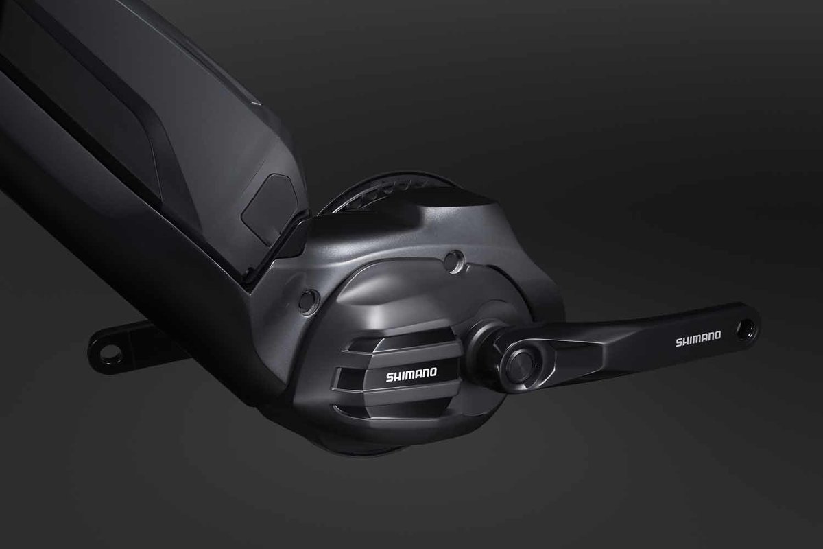 Neuer Motor von Shimano: Mit dem Steps E5000 bringen die Japaner einen leichten Antrieb, der für komfortables Cruisen in der Stadt ausgelegt ist. Mehr Infos: bit.ly/2wQtlEj

📷 Shimano