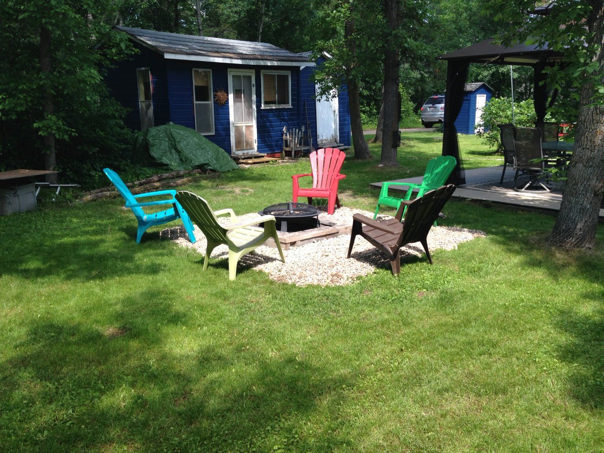 RunOnInn's tweet photo. Let the #SummerTimeSaga never end- Check our Ad for #AvailableDates at #RunOnInn - https://t.co/lG5HDdDerl -#RunOnInn
can help you with your #VacationAccomplished by #BookingNow in our #3bedroomCottage - breakfast can be served under the #Gazebo with a evening around the #FirePit https://t.co/lNTgiztTUi