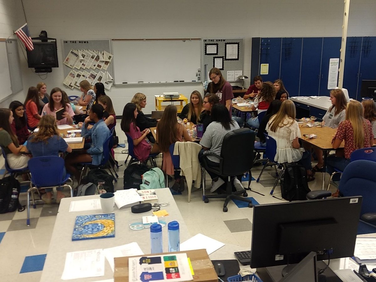 Introducing the2018-2019 staff of The Legend! #WeAreAtlee #Itsmorethanmakingabook