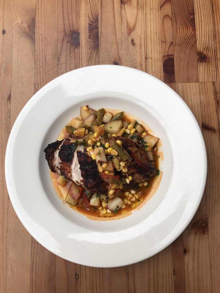 ::ROAST CHICKEN::Summer Succotash And Red Potatoes <a href="/3sixtykitchen/">Three Sixty Kitchen</a> #summermenu #locallysourced #farmtofork #vacouverwashington
