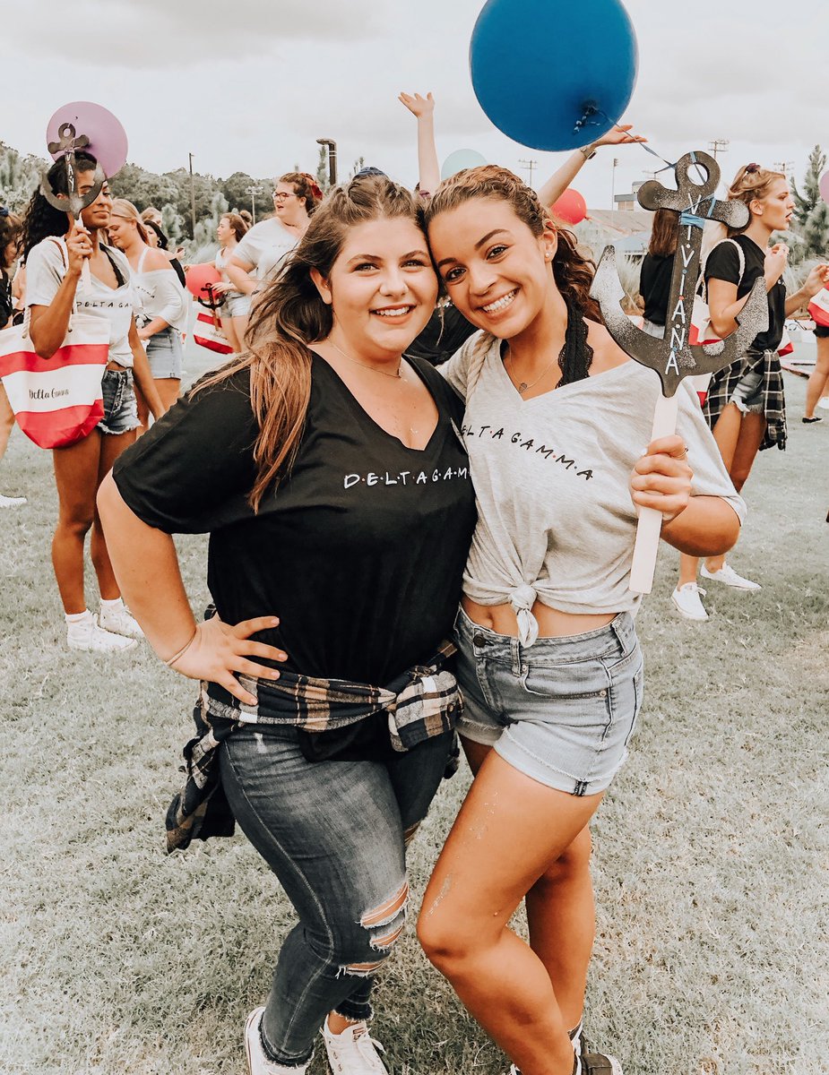 DG_UNF's tweet photo. ☆ BID DAY VIBES ☆ mc 18’ we love you so much!! https://t.co/3OS76fhsJm