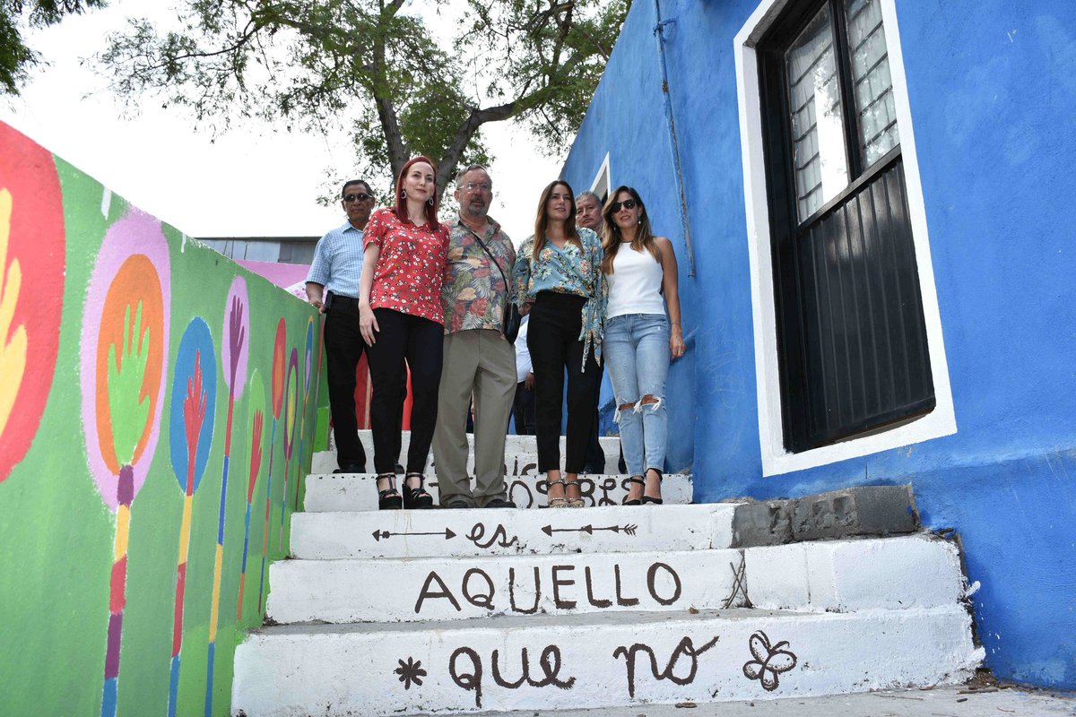SanPedroNL's tweet photo. Las @MadrinasSP realizaron la entrega un espacio que se rehabilitó como parque ubicado en la Av. Morones Prieto  en la col. San Francisco. https://t.co/9hsGRik719