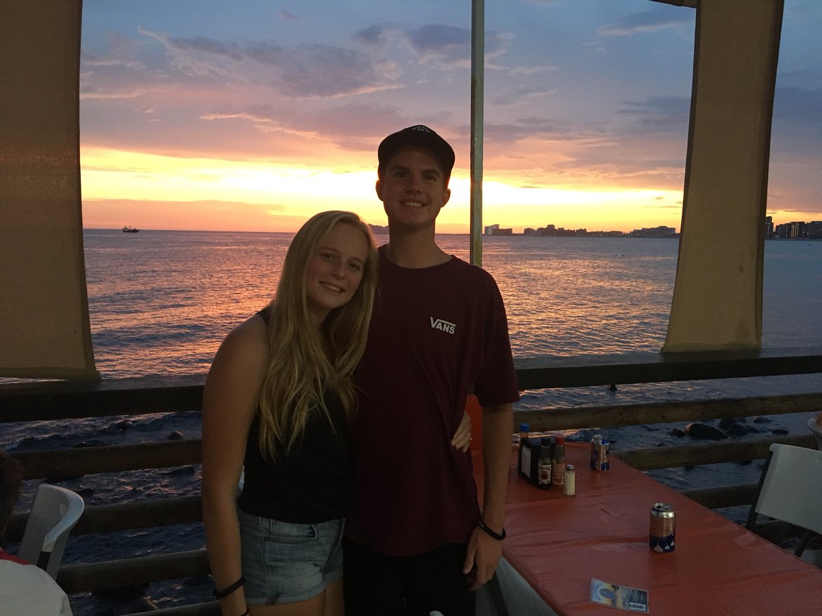 RyanColeSmith1's tweet photo. Happy 2 years beautiful. Thanks for being the best girlfriend ever and I can’t wait for what the future holds 😘❤️❤️ https://t.co/nQOCnvNuQd