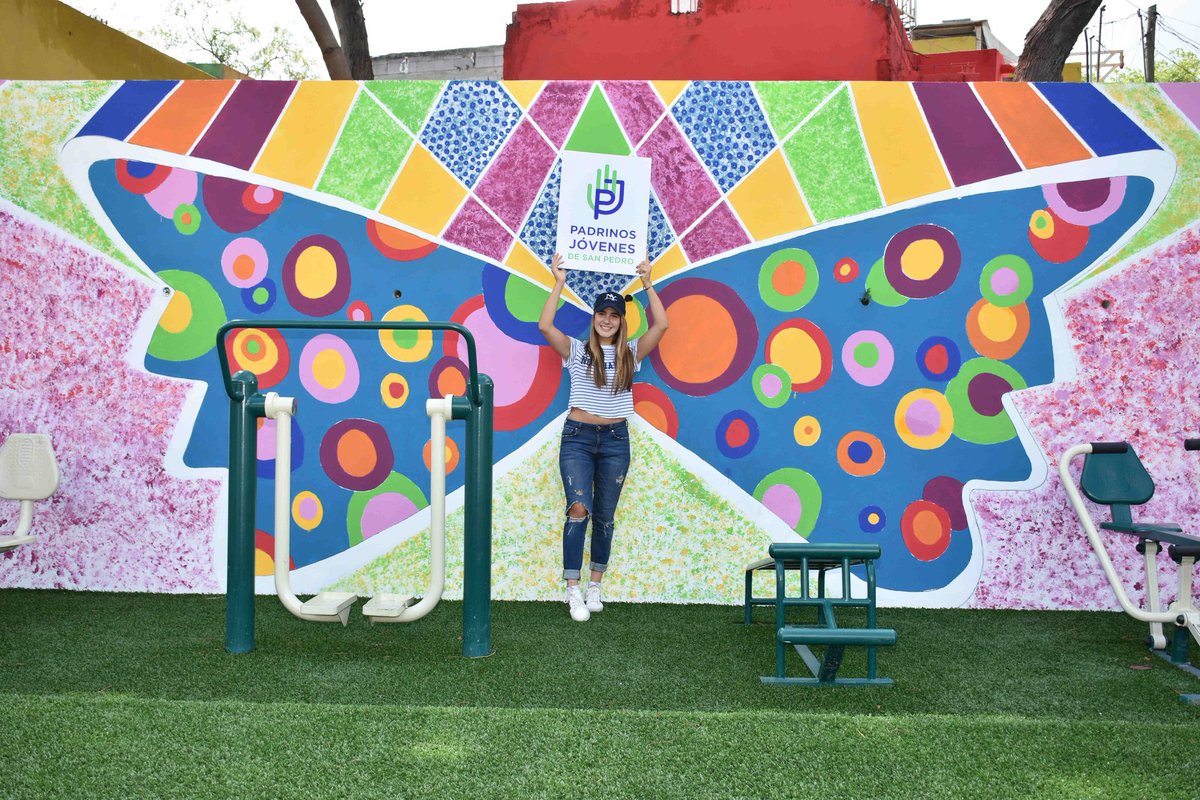 El espacio anteriormente era utilizado como basurero y con las gestiones de las madrinas e inversionistas se ha logrado rehabilitar como área de convivencia, gimnasios al aire libre, bancas, pasto sintético, plantas florales y murales realizados por los <a href="/padrinosjovenes/">Padrinos Jóvenes de San Pedro</a> y vecinos