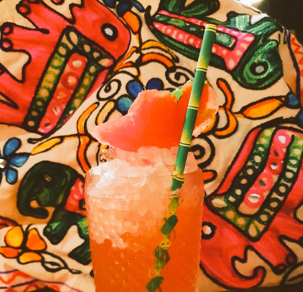 Tootopia's tweet photo. Slurp! From cosy coffee corners βοΈ to classy cocktail clubs πΉyou're bound to discover your fave thirst-quenching hangout on our #ThirstQuest π¦ Look out for freebies and deals only available Tootopia βοΈ https://t.co/30iLWteq02 #drinks #festival https://t.co/qmBGBTF5dO