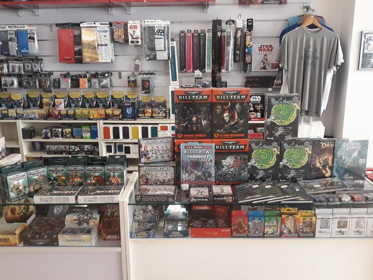 DocOcio's tweet photo. ¡Qué viva el #juemodern!
Hoy nuestros #frikiestantes están muy contentos, acaban de llegar 2 pedidos de la mano de @GamesWorkshopEs y @Nosolorol
Clanes de Caledonia, Ricky & Morty "100 días", Kill Team y volvemos a tener todas las bandas de Shadespire😀
Mañana más #novedades! https://t.co/OxQBIuyV0l