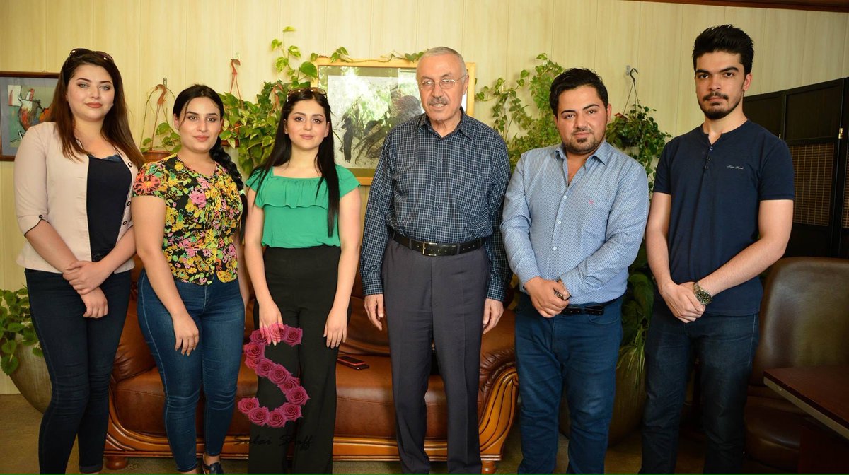 SulaiStaff's tweet photo. لەبەرامبەر هاوکاری و پاڵپشتی بەردەوامیان بۆ ستافەکەمان "سوپاس و پێزانین"ی خۆمان پیشکەش بە "ناوەندی رۆشنگەری چاودێر" کرد .
🌸 Sulai Staff 🌸
#SulaiStaff  
— #sulaimaniyah #slemani #slemane #kurdistan #kurd #hawler #erbil #iraq #Iraq #AskQaQ #organizing #event #staff #Staff #team https://t.co/dcdWKCuvJs