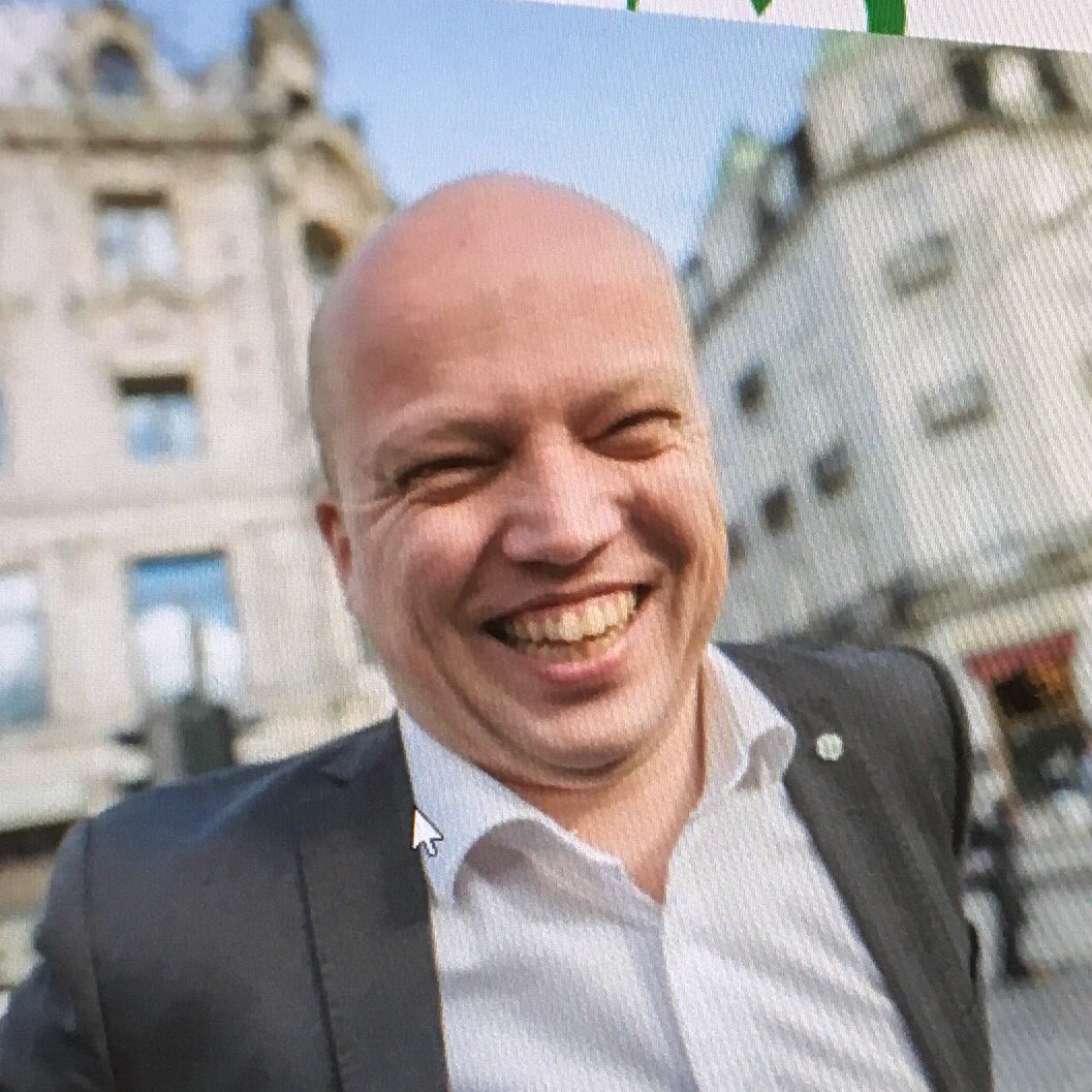 TrygveSlagsvoldVedum tweet media