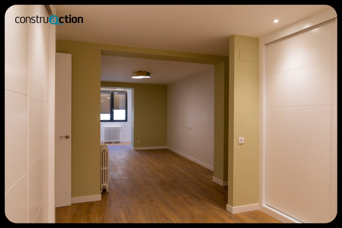 construaction's tweet photo. Impresionante reforma de vivienda en #Valladolid que estamos deseosos de contaros... ¡¡Qué gran cambio!! 💯
Moderna, funcional, cálida... ¡Y clientes muy satisfechos! https://t.co/m8HiQL9uIV