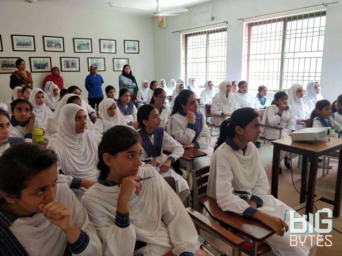 bigbytespk's tweet photo. We're at Misber School talking about #makerspaces #makerculture, #robotics and guiding them towards @makeistan - the first academic makerspace of Pakistan. a place where they can put their ideas to reality.
#makermovement #makers #bigbytes #lahore #positivepakistan #edtech https://t.co/QSltvGpcg5