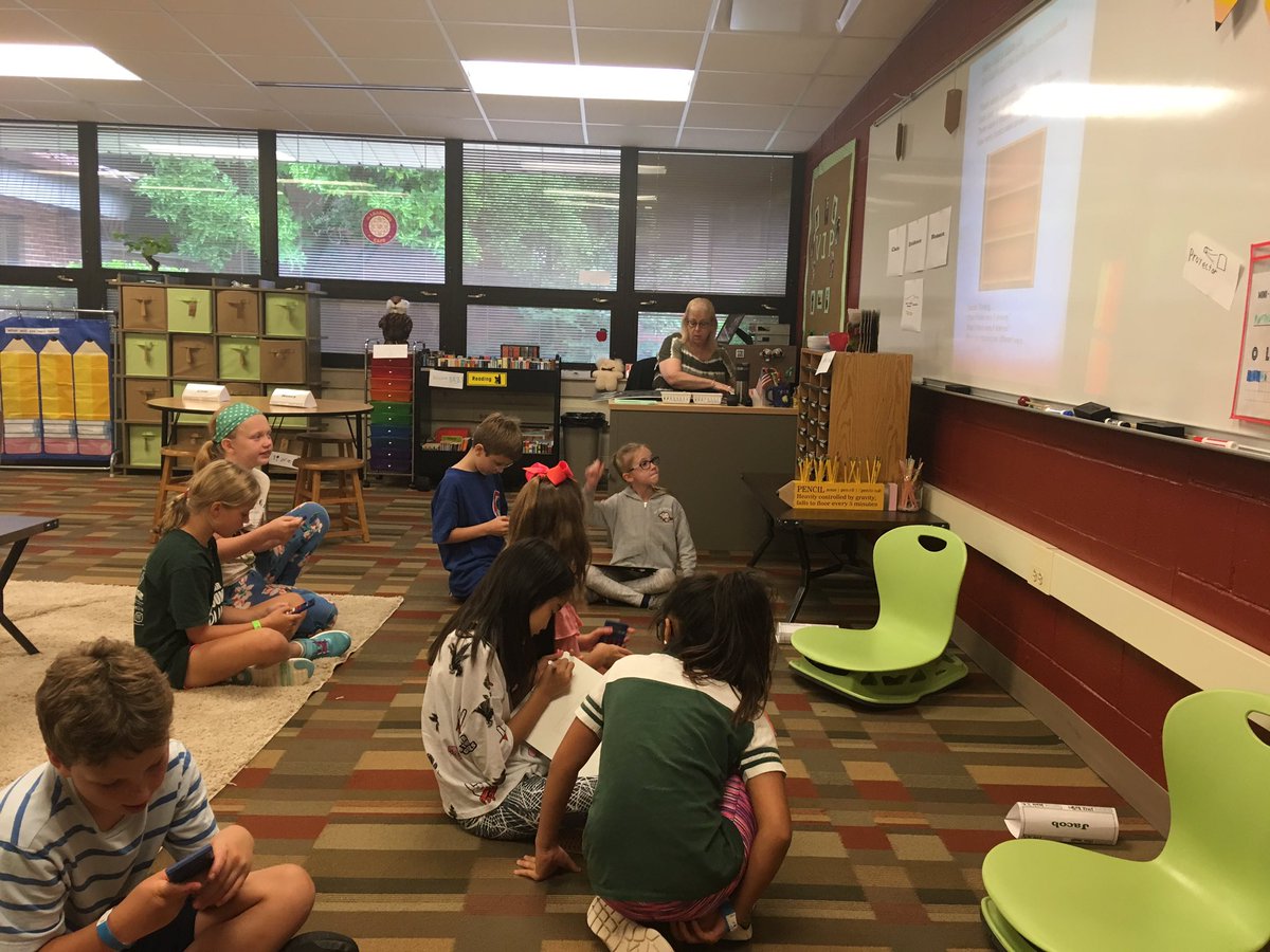 GB4th209's tweet photo. Math brings energy to The Learning Cafe on a rainy day! https://t.co/TfrhNkzUQZ