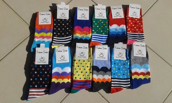 MpiloM3's tweet photo. Happy socks now @MpiloM_Designs 0837066551 contact Lelethu to order. South Coast Margate https://t.co/foh41l2fsR