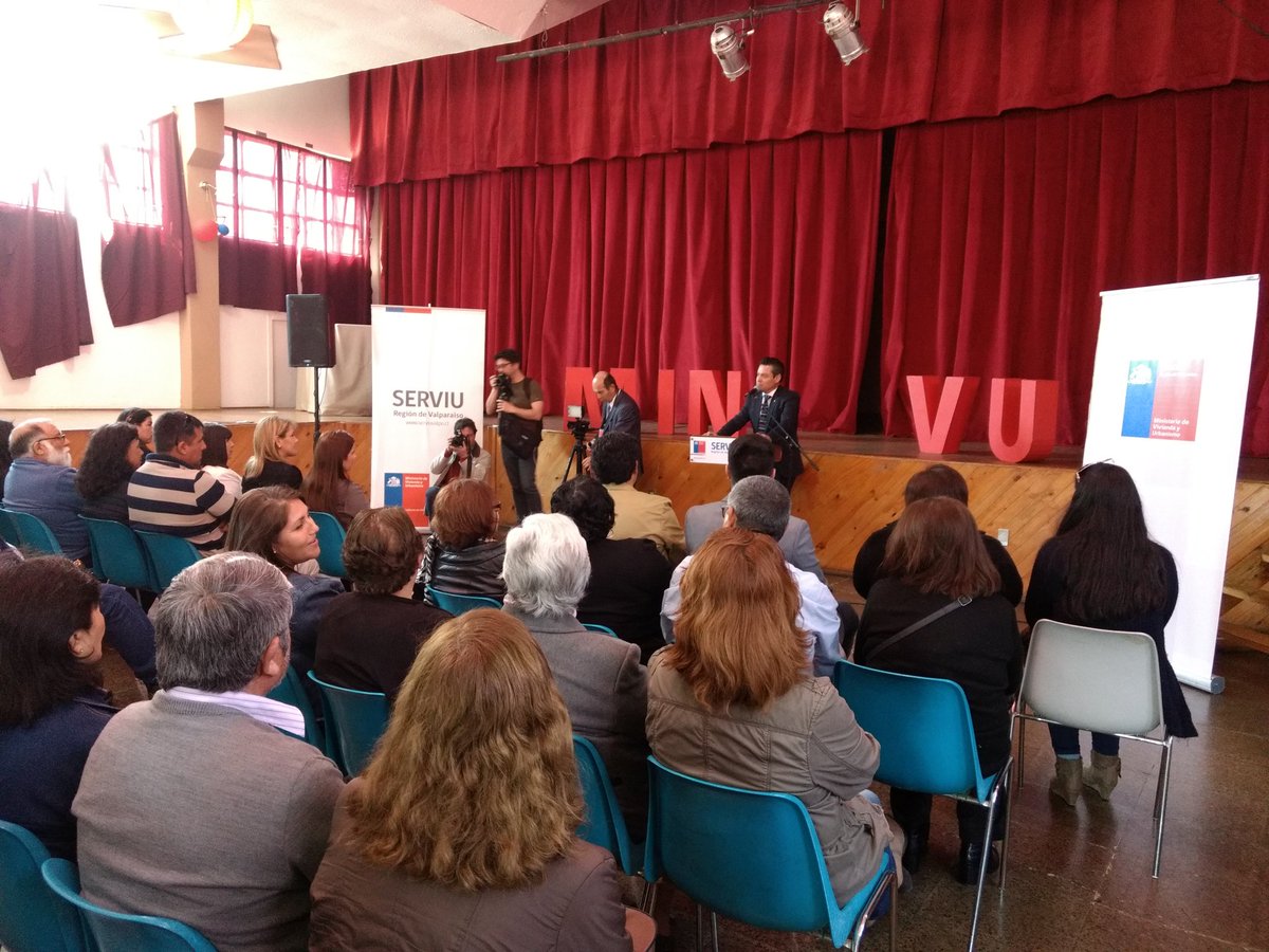 Serviuvalpo's tweet photo. ¡Ya estamos en la provincia de @govpetorca! Un excelente día para las familias que recibirán sus subsidios para adquirir y arrendar una vivienda 🏡. Con especial énfasis a la clase media y adultos mayores. https://t.co/qDX4QI5Whl