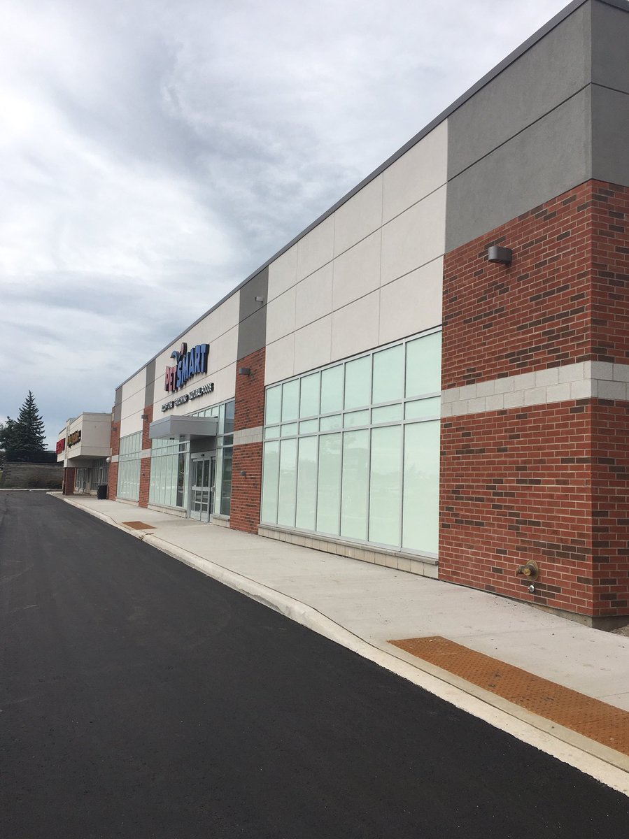 Brampton Corners PetSmart tweet media