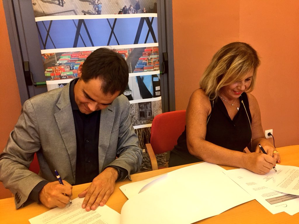 architetti_PZ's tweet photo. Durante la visita a @catpaisatge sottoscritto un Accordo di collaborazione tra l’Osservatorio Regionale per il
Paesaggio e il Territorio della Regione Basilicata e l’Observatori del Paisatge de #Catalunya https://t.co/68rF3FZAlH