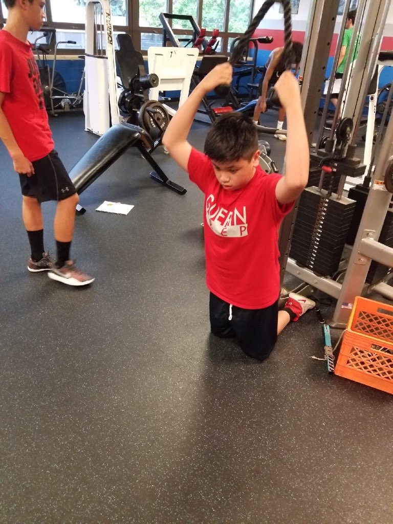 GuerinPrepBBall's tweet photo. Fall workouts begins for Boys Basketball.  A lot of enthusiasm and hard work already in the weight room... COMMITTED! https://t.co/vWglhMXnvA