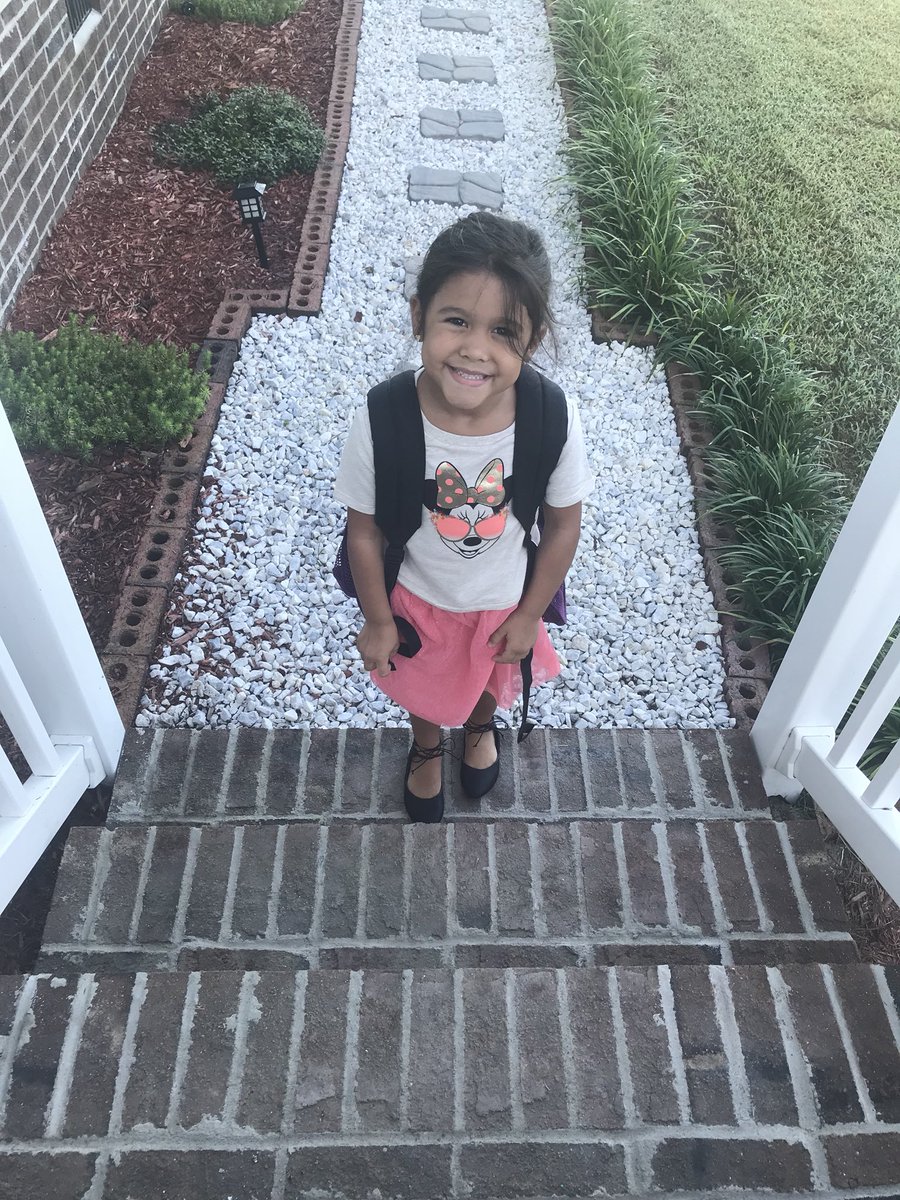 BigLum_10's tweet photo. First day of school #CryingDad 😭 https://t.co/JPH91M1JEN