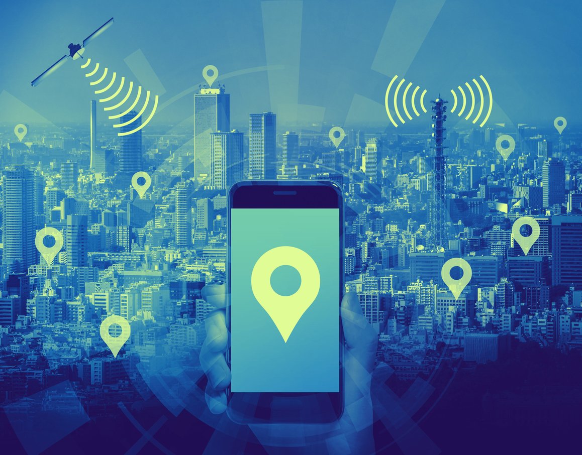 debweinswig's tweet photo. By isolating analytics to online purchases made by shoppers in a specific neighborhood, retailers can customize physical stores on the hyperlocal level. #retail #localization #radius8 @radius8 #coresightresearch @CoresightNews Read more: https://t.co/Pq38iLzGBq https://t.co/zHKvjR6PgV