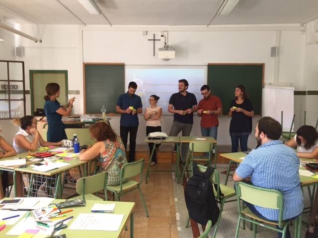 CuestaMaite's tweet photo. Empezamos el curso con ganas de dar lo máximo a nuestras familias. A un día de que lleguen los alumnos al colegio nuestros profesores apuran su preparación. #ColegiosCeu de @FundacionCEU.
#CeuSchoolsTeam #aprenderhaciendo #papceu https://t.co/OD5qfQFJbT