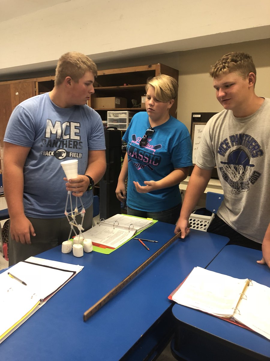 MceScience's tweet photo. Biology I: Technological design practice! #PantherNation https://t.co/iCypdPeQji