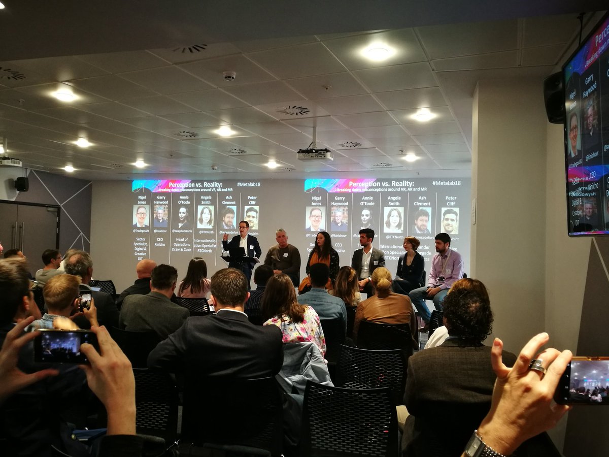 FallenPlanetVR's tweet photo. Big thanks to @TheLandingMCUK and everyone involved in organising and delivering the fantastic talks and panel discussions today at #metalab18. A huge success! We'll definitely be back next time. #VR #AR https://t.co/kOb2eBhrzc