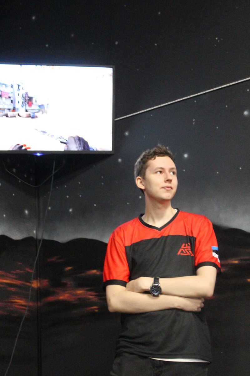 🔥 Find out what gaming gear do our professional CS:GO players use‼️

Player: <a href="/shokzolaad/">Kristjan Jakobson</a> 
Mouse: Zowie EC1-B
Headset: Hyperx Cloud 2
Keyboard: Corsair Strafe
Mousepad: Zowie G-SR

#CSGO #gaming #gear #counterstrike #gamers #esports #pcgaming