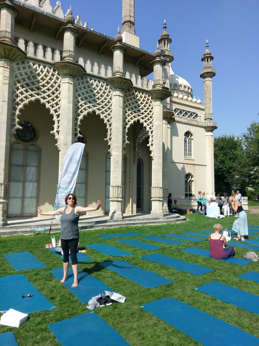 Fantastic yoga class at the Royal Pavilion. Thanks @FloatSpa! #Brighton #brightonpavilion #yoga